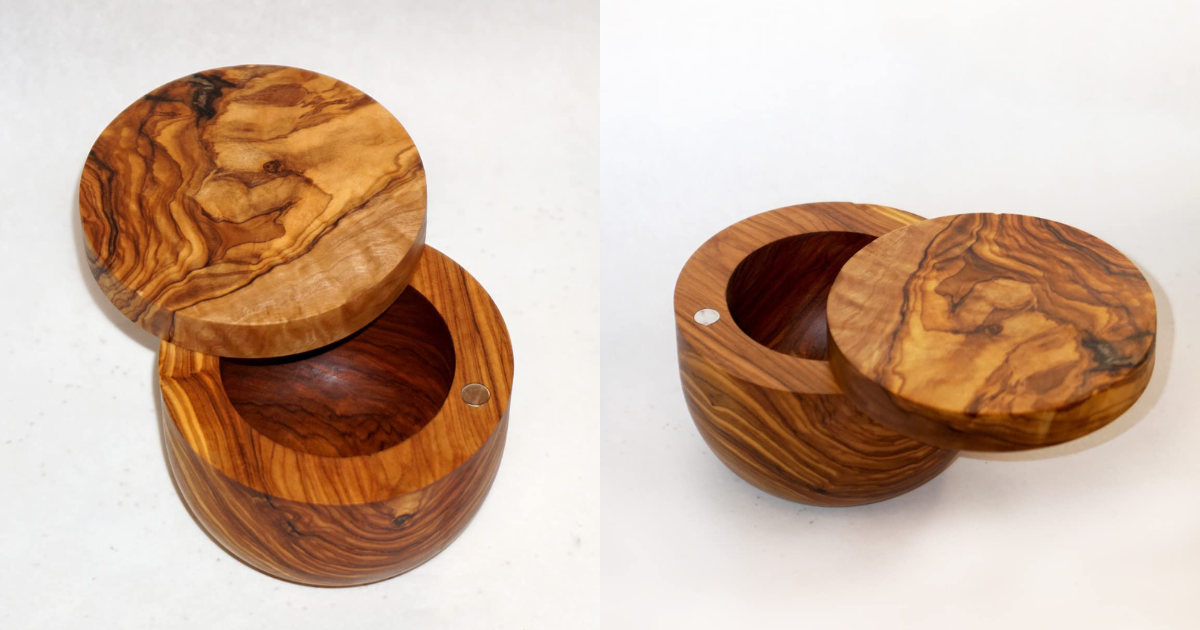Berard Olive Swivel Lid with Magnetic Closure