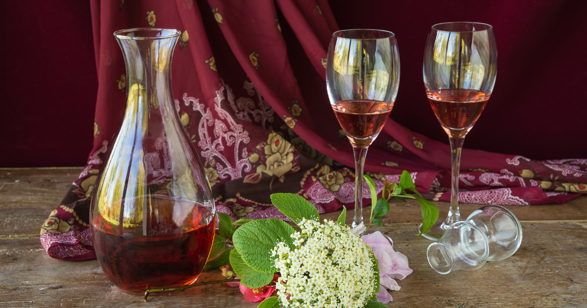 Ideal Use Cases for the Ichendorf Glass Carafe