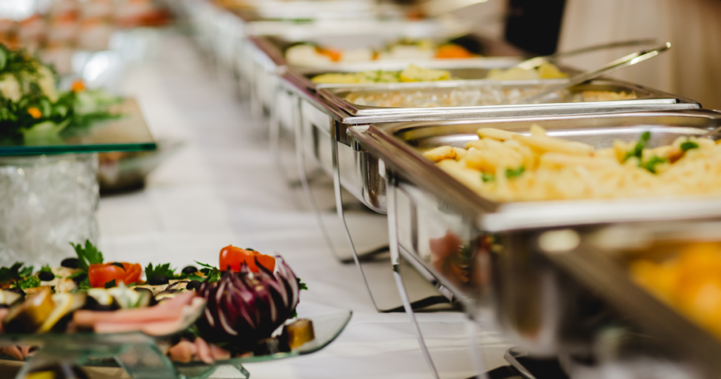 Benefits and Drawbacks of Each Catering Service