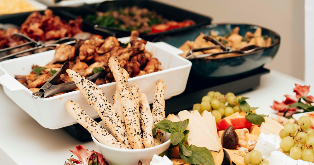 Choose the right catering style